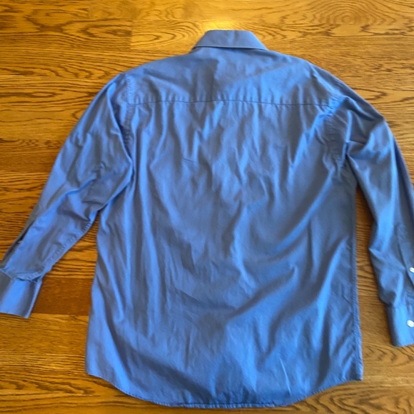 Kenneth Cole Reaction button down - Picture 3 of 3